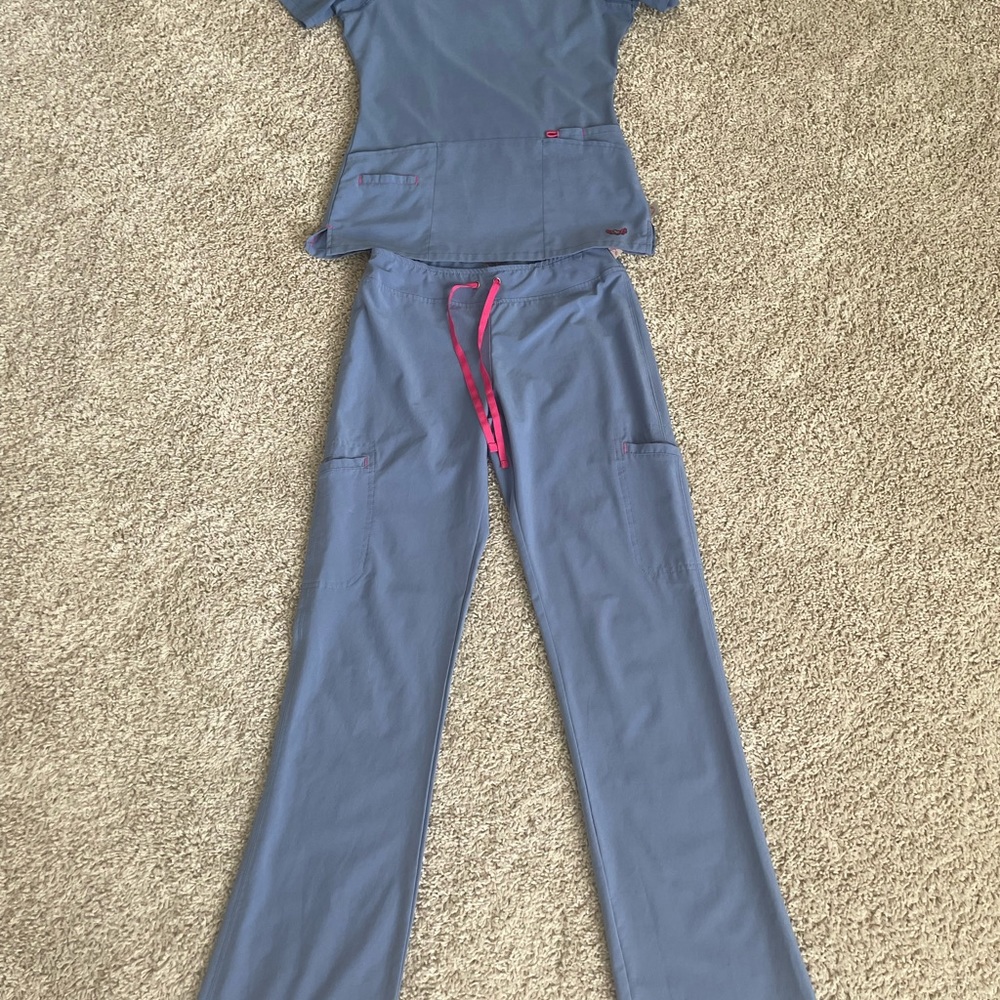 Smitten Scrub Set-Size XXS